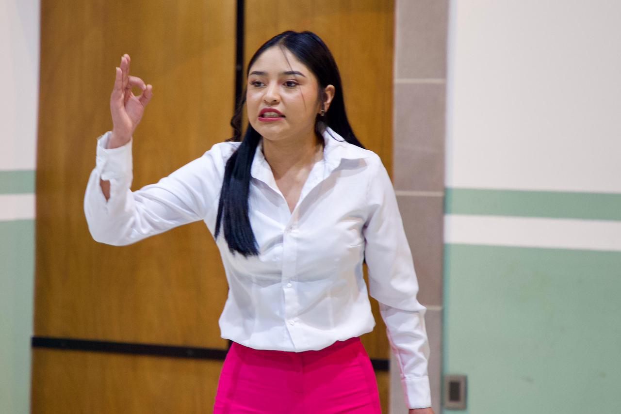 Huamantla impulsa la voz y el talento de las jóvenes en concurso de oratoria 'Mujeres Líderes: Mujeres Reales'